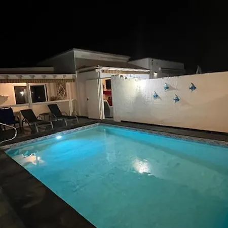 Casa Swn-y-mor, Two Bedroom With Private Pool Apartment *